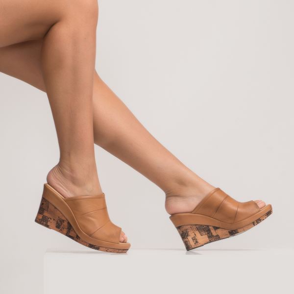 Aryanna Kadın Dolgu Topuk Sandalet Taba