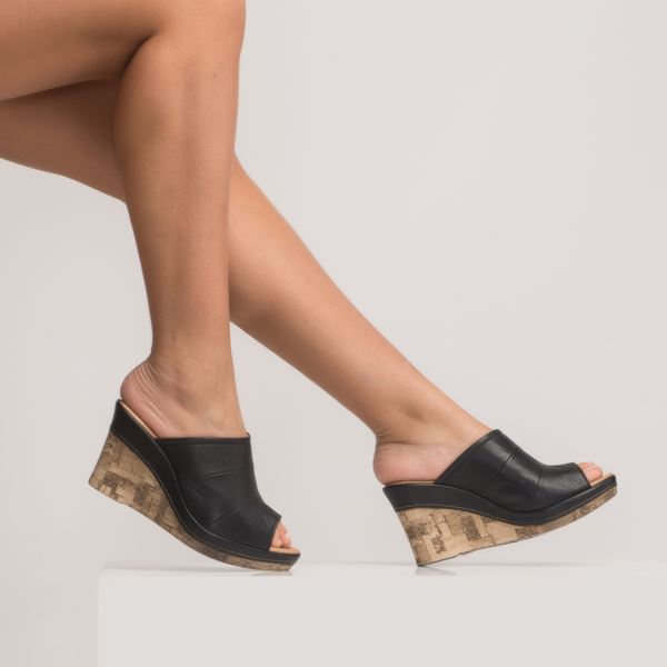 Aryanna Kadın Dolgu Topuk Sandalet Siyah