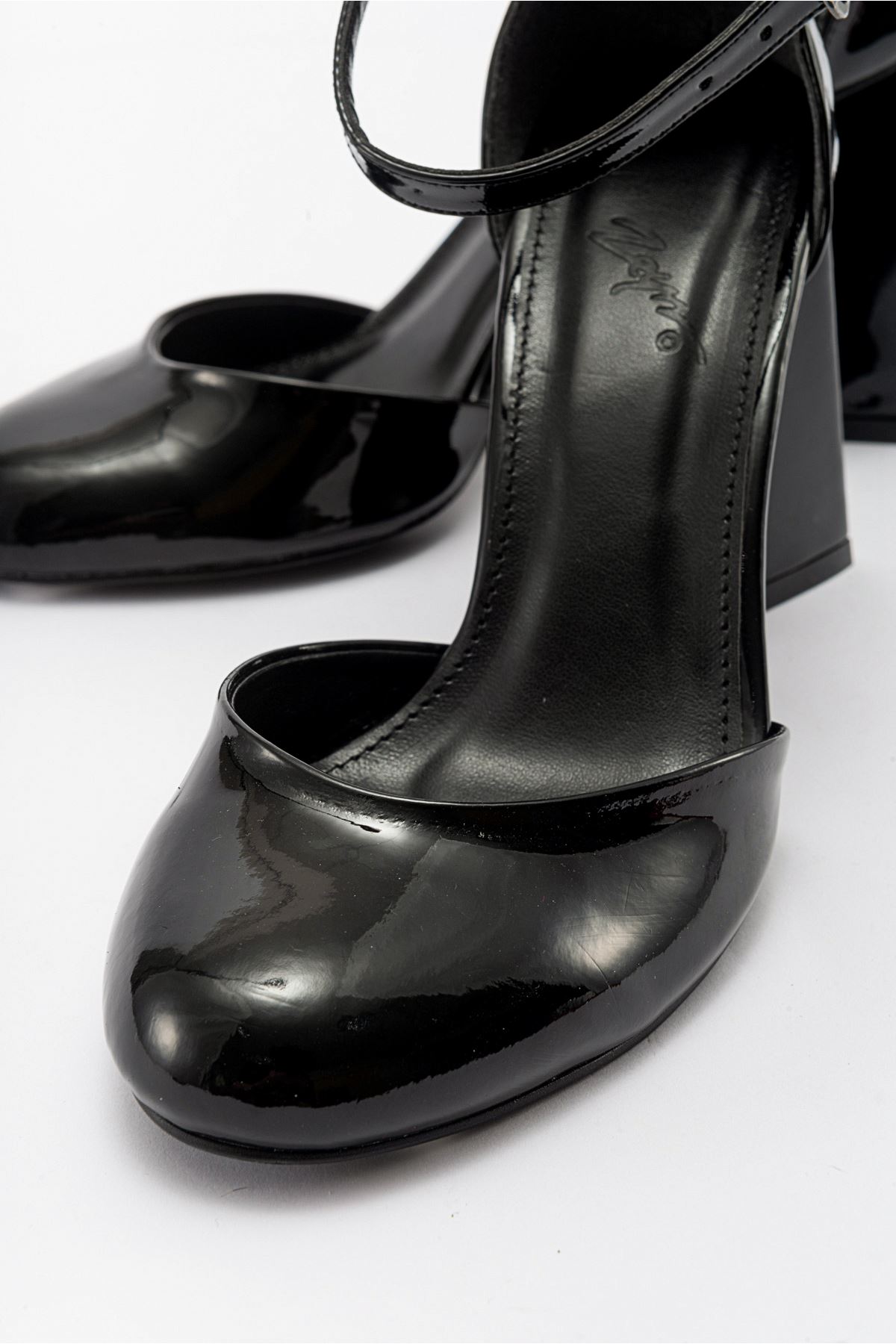 Arora Kadın Topuklu Ayakkabı Siyah Rugan 