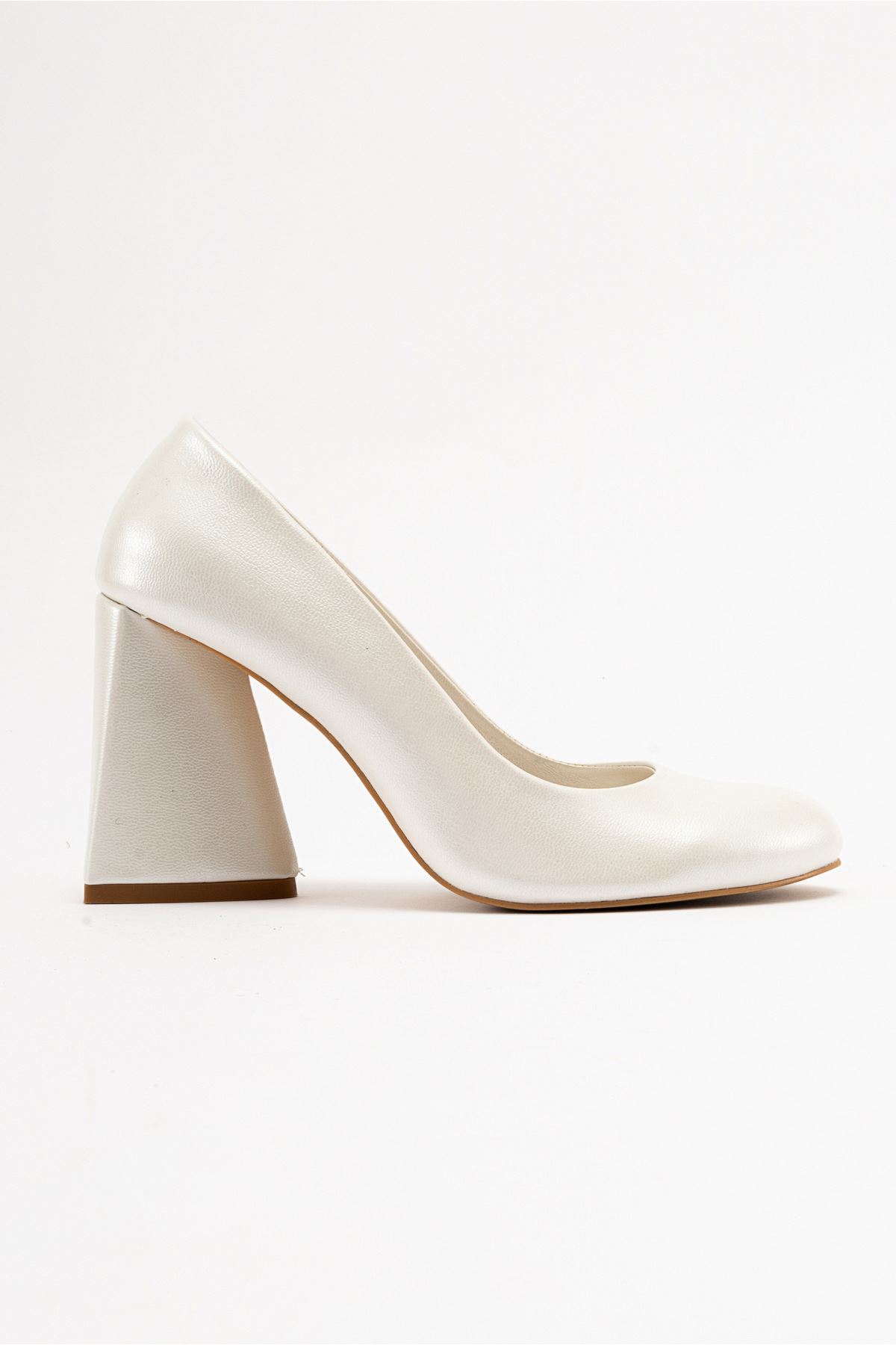 Akira Kadın Topuklu Ayakkabı Beyaz Sedef