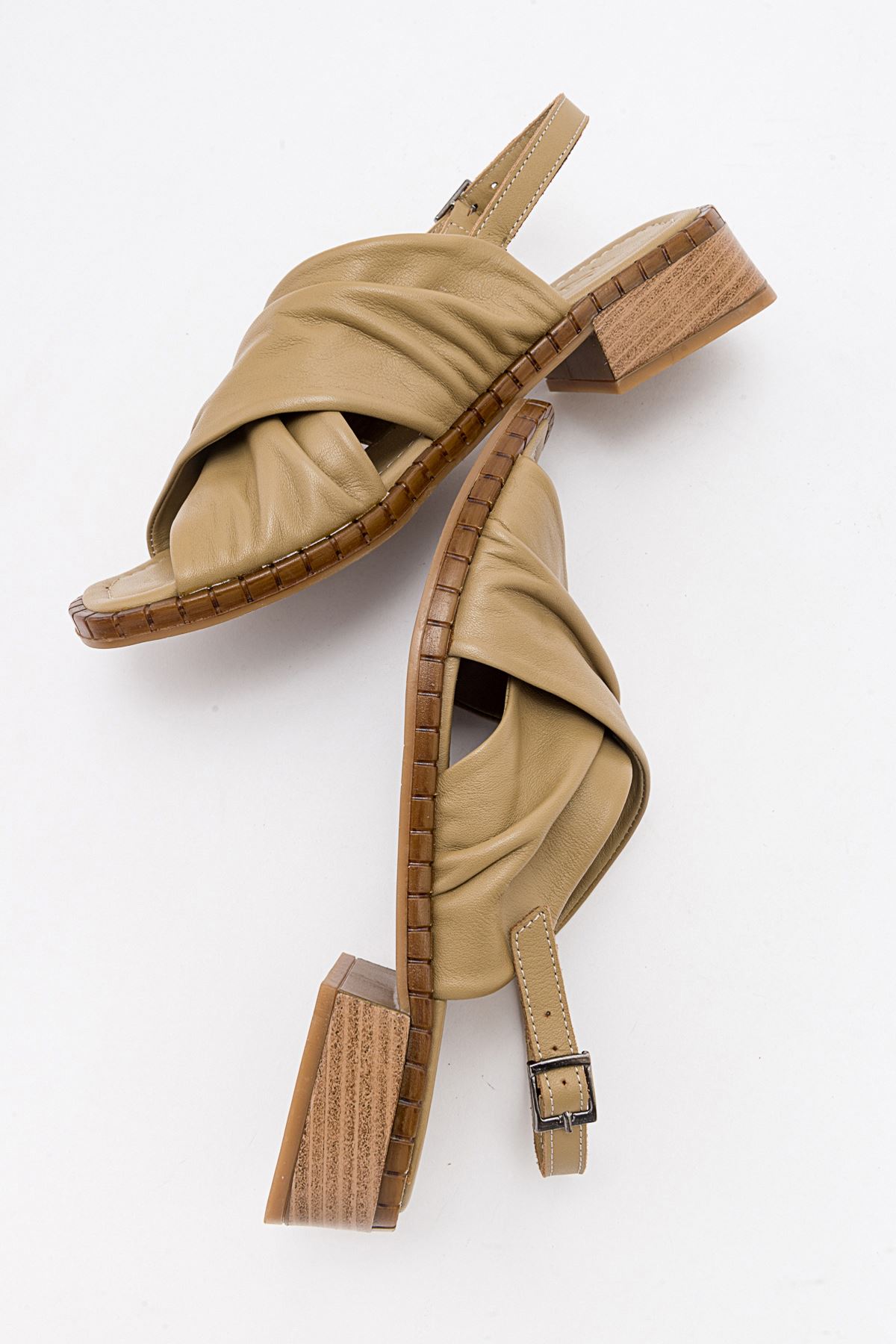 Abadi Kadın Deri Sandalet Kum